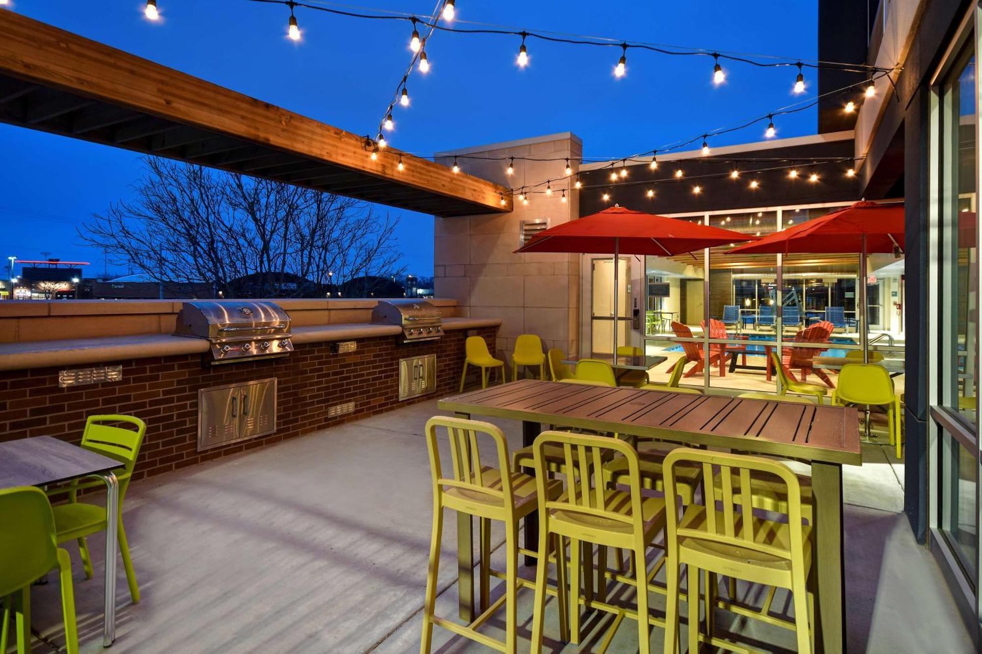 Home2 Downtown Delano, Ks 3* Wichita