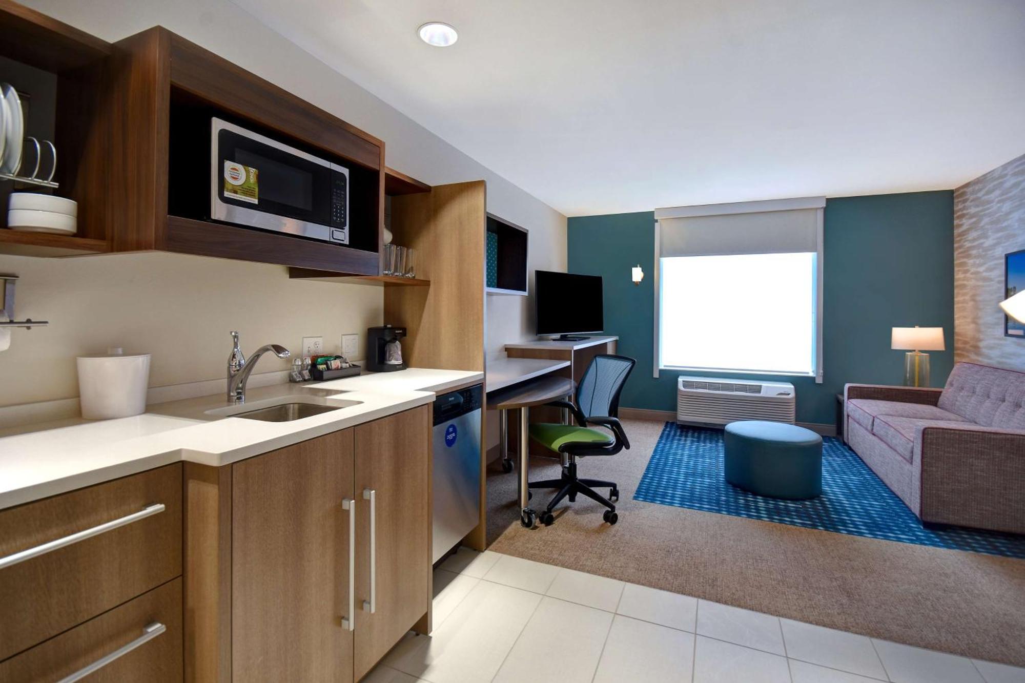 Hotel Home2 Downtown Delano, Ks 3*