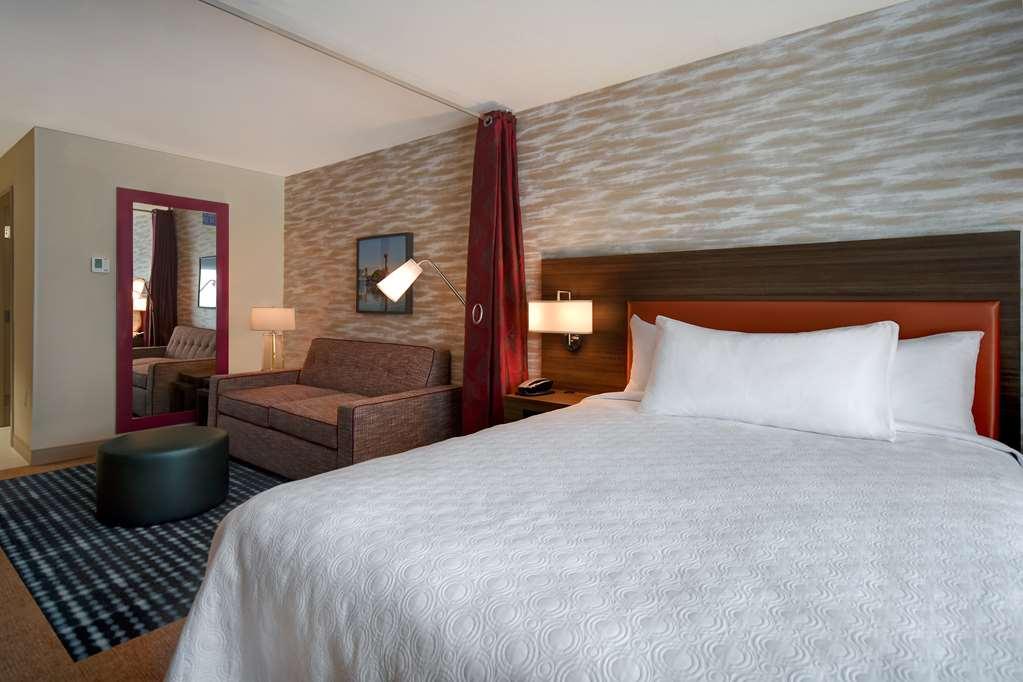 Home2 Downtown Delano, Ks Hotel Wichita