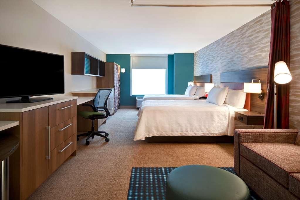 Home2 Downtown Delano, Ks 3*